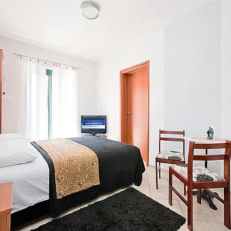 Guest house Klaris Budva