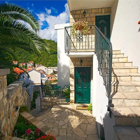 Klaris Guest house 4*